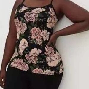 Torrid plus size cami tank 4x excellent condition black with roses
